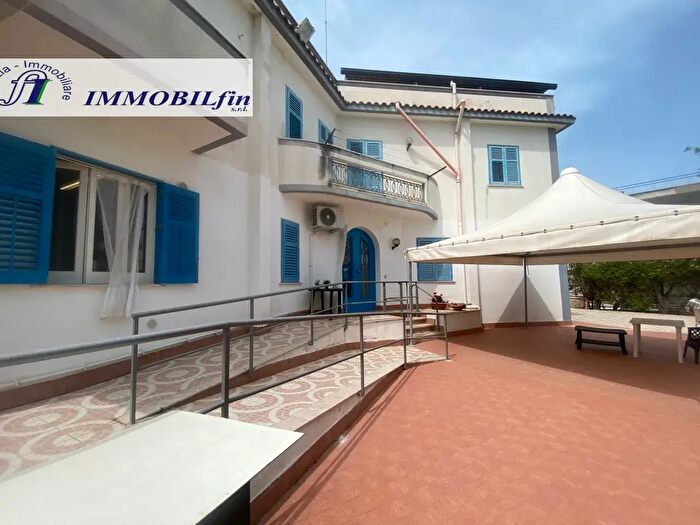 Casa con 13 locali in vendita in Contrada Stazzone, Casteldaccia
