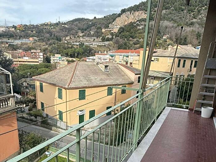 Appartamento con 5 locali in affitto in via Domenico Oliva, Sestri Ponente, Genova