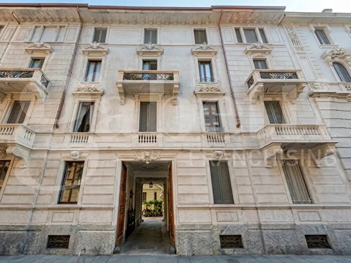 Appartamento bilocale in vendita in Via Stoppani, Milano