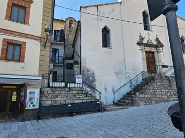 Appartamento con 5 locali in vendita in Piazza Vizioli, Colledimezzo