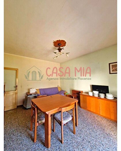 Appartamento trilocale in vendita in Via Roma, Rottofreno