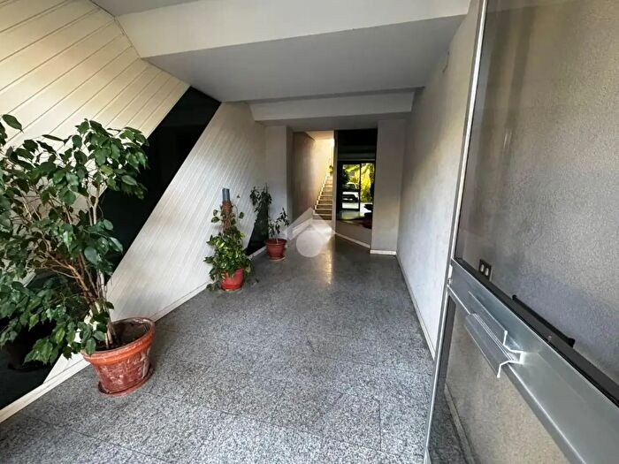 Appartamento trilocale in vendita in Via Lupardini, Reggio Calabria