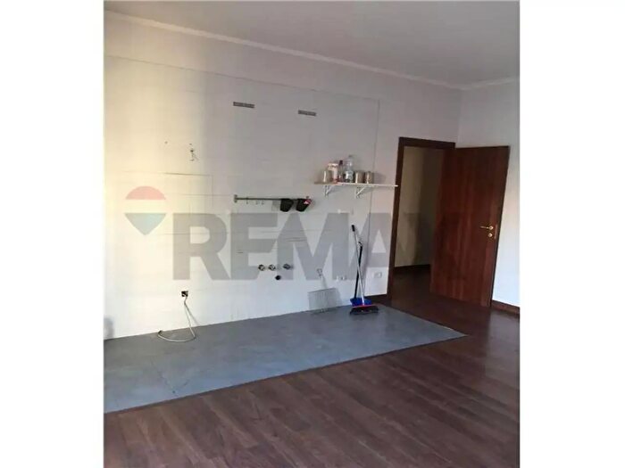 Appartamento trilocale in vendita in Napoli