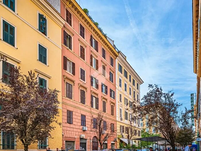 Appartamento bilocale in vendita in Via Famagosta, Roma