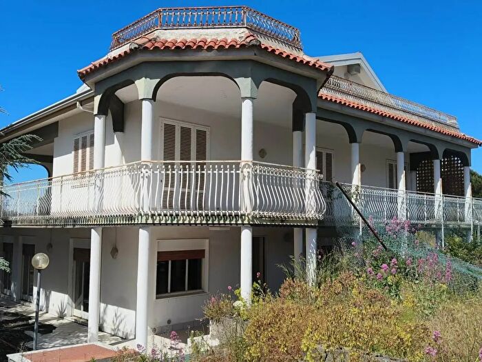 Casa con 12 locali in vendita in Via Ragusa, Nicolosi