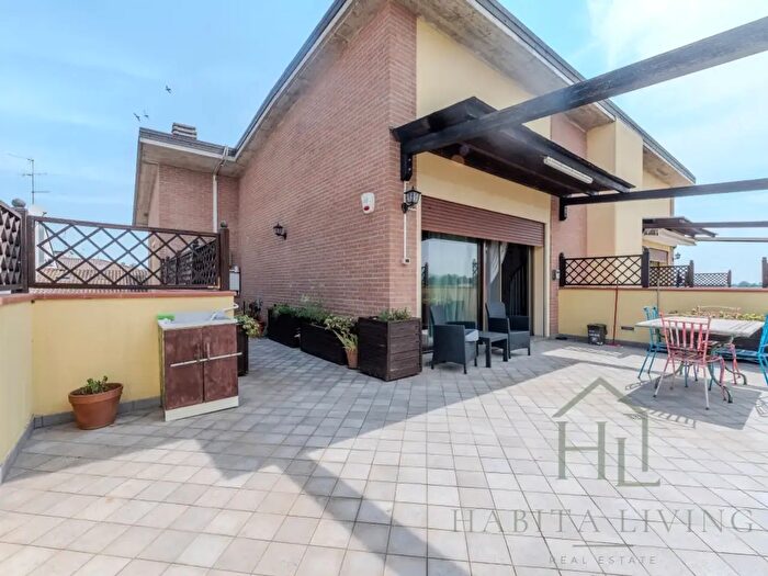 Appartamento quadrilocale in vendita in Via Giulio II, Forli