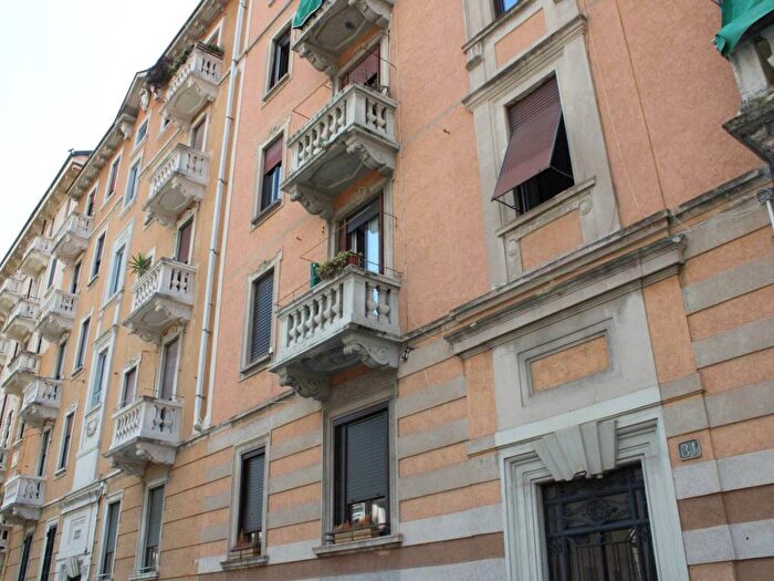 Appartamento trilocale in affitto in Via Filippino Lippi, Città Studi, Milano