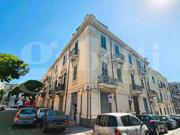 Appartamento con 5 locali in vendita in Via San Paolo dei Disciplinanti, Messina