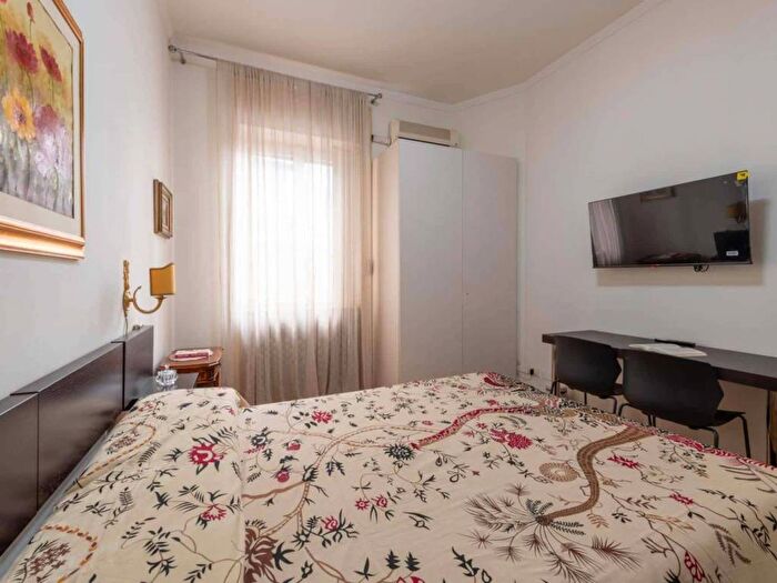 Appartamento in affitto in Via dei Pellegrini, Quadronno Crocetta, Milano