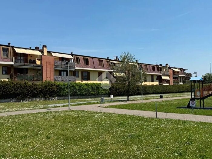 Appartamento trilocale in vendita in Via Albert Bruce Sabin, Cinisello Balsamo