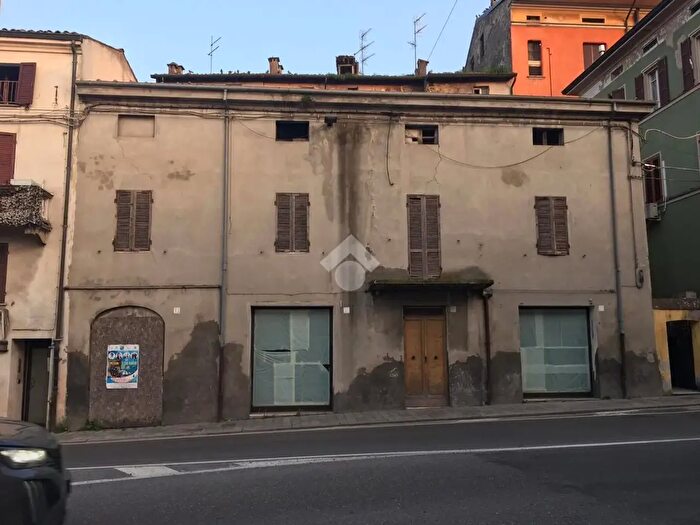 Casa con 6 locali in vendita in Via Giacomo Matteotti, Noceto