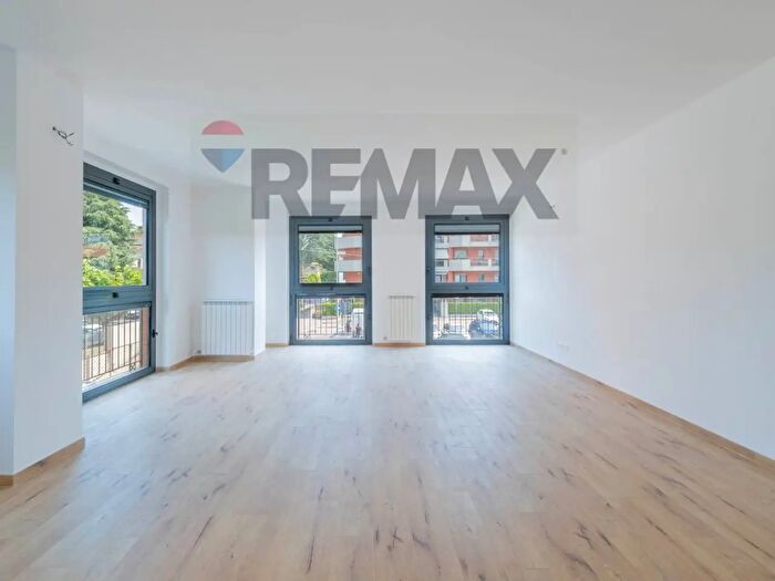 Appartamento quadrilocale in vendita in Carlo Cattaneo, Gallarate