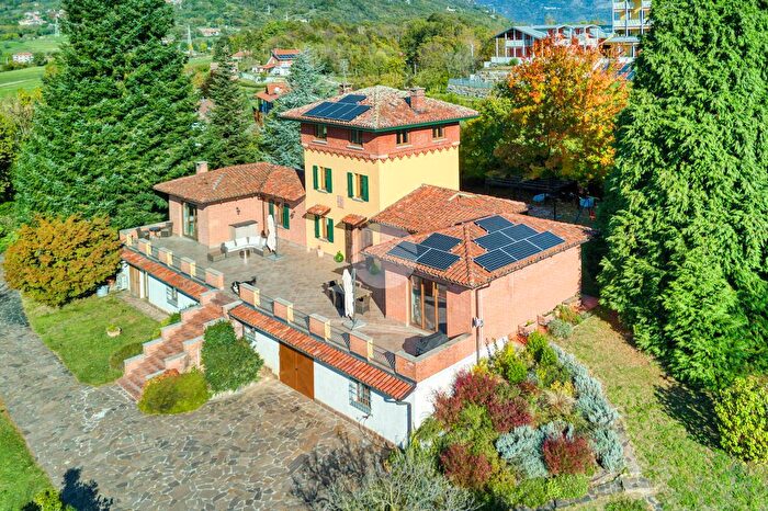 Case in Vendita e in Affitto - 2