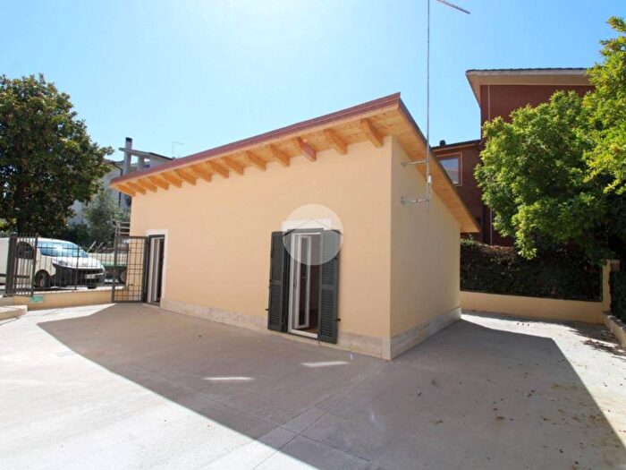 Appartamento monolocale in affitto in Via martiri della resistenza, Passo Corese, Fara in Sabina