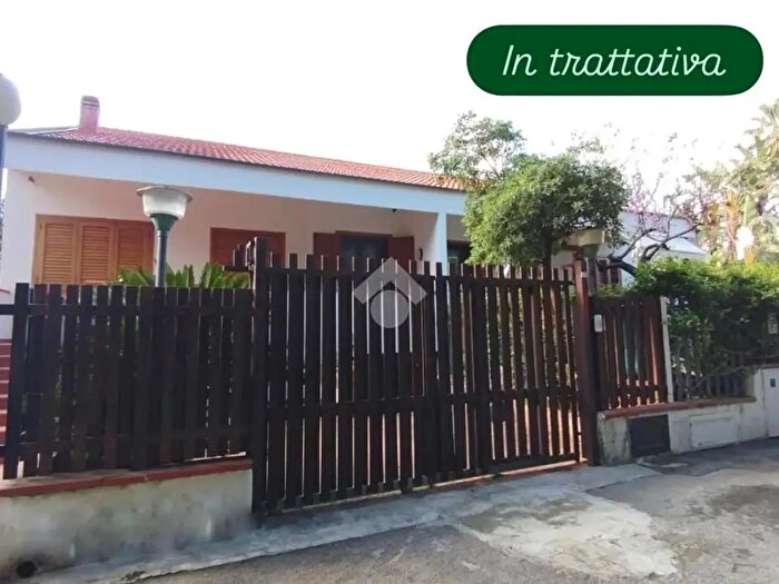 Appartamento quadrilocale in vendita in Palermo