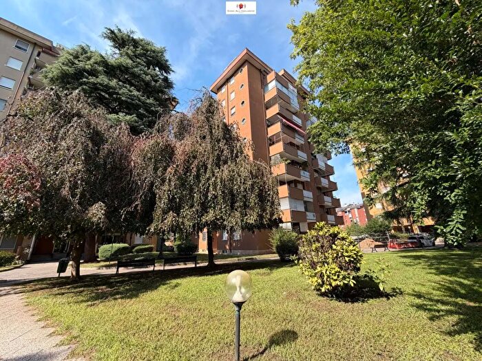 Appartamento trilocale in vendita in Cinisello Balsamo