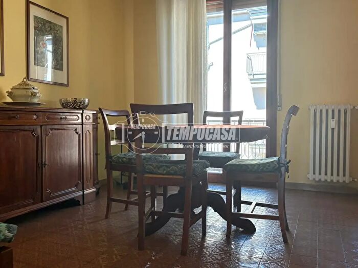 Appartamento trilocale in vendita in Via Giacomo Ulivi, Modena