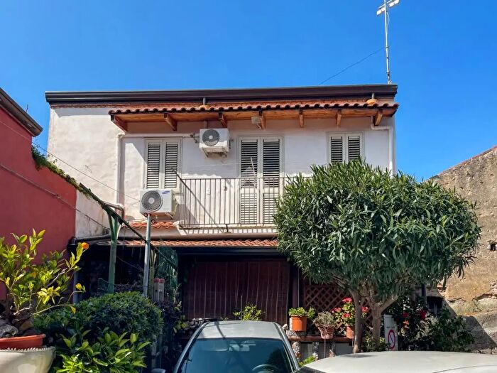 Casa trilocale in vendita in Via Mascagni, San Filippo Del Mela