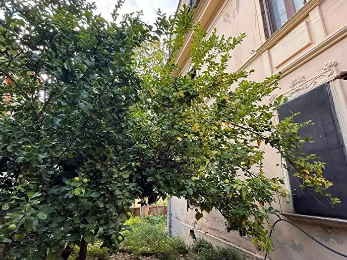 Appartamento con 8 locali in vendita in Cosenza