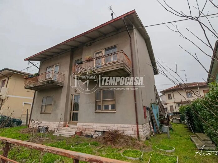 Casa con 6 locali in vendita in Via San Vittore, Cesena