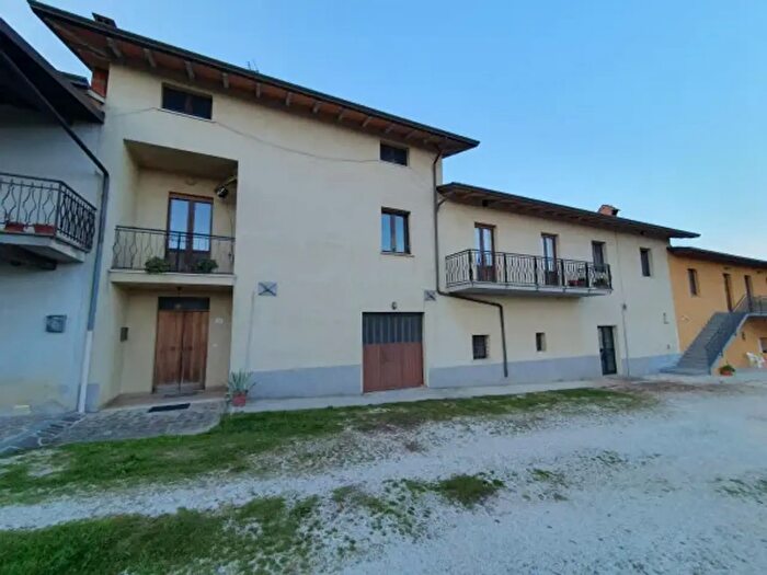 Appartamento con 6 locali in vendita in Strada dellOspidaletto, Gubbio