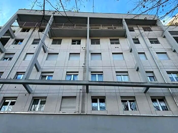 Appartamento trilocale in vendita in Viale Varese, Como