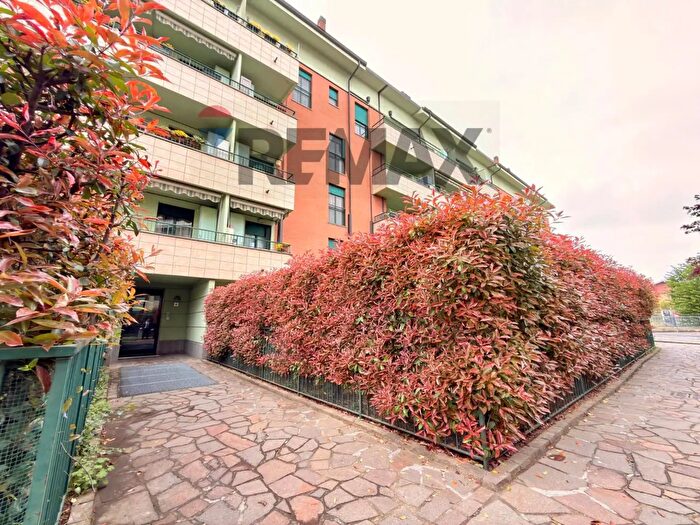 Appartamento trilocale in vendita in Via Nicolò Copernico, Pero