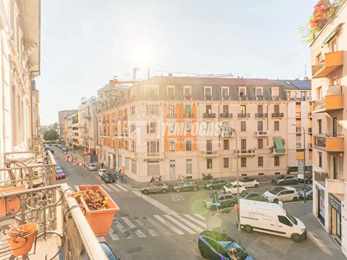 Appartamento bilocale in vendita in Via Ugo Bassi, Milano