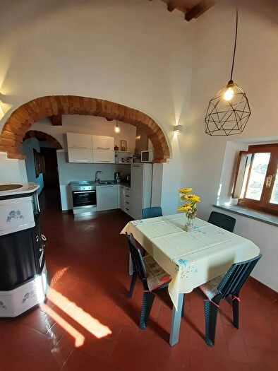 Casa trilocale in affitto in Gambassi Terme