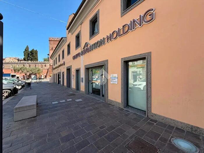 Appartamento con 5 locali in vendita in Via Aurelia Tarquinia, Montalto Di Castro