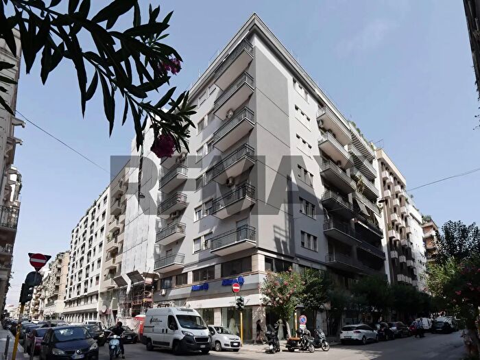 Appartamento trilocale in vendita in Via Abate Giacinto Gimma, Bari