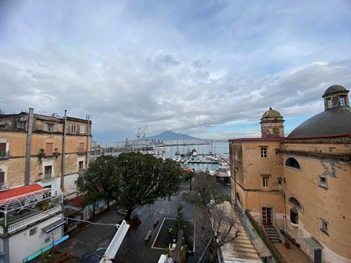 Appartamento trilocale in affitto in Salita Visanola, Centro, Castellammare di Stabia