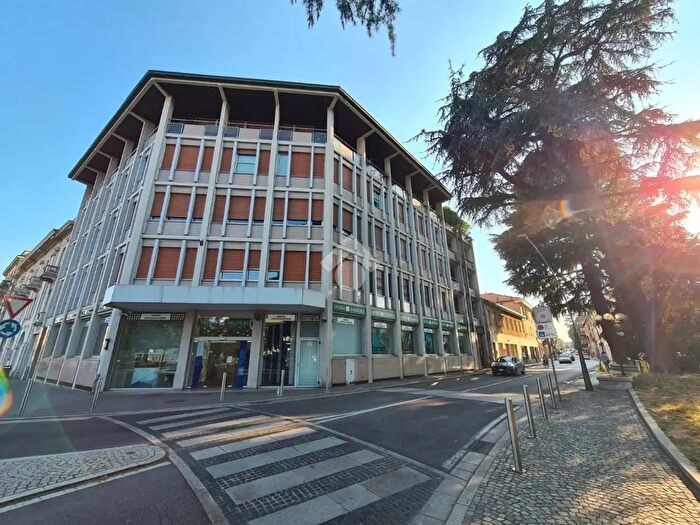 Appartamento trilocale in affitto in Corso Italia, Legnano