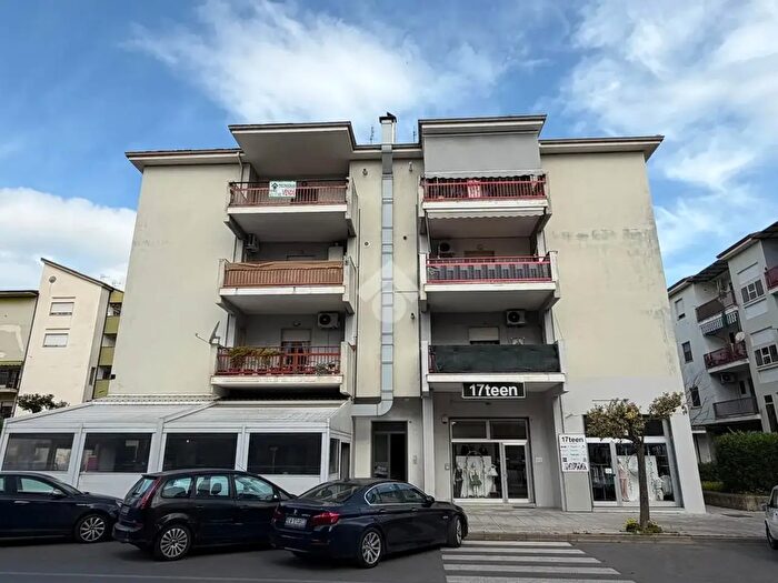 Appartamento trilocale in vendita in Via Santa Caterina da Siena, CoriglianoRossano