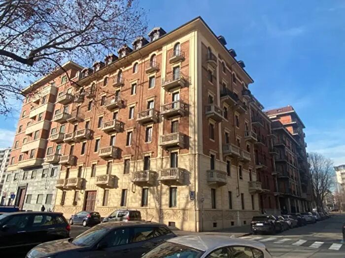 Appartamento trilocale in vendita in Corso Duca degli Abruzzi, Torino