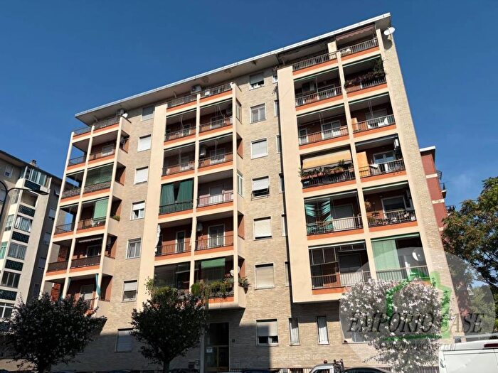 Appartamento bilocale in affitto in Via Luigi Caroli, Ponte Nuovo, Milano