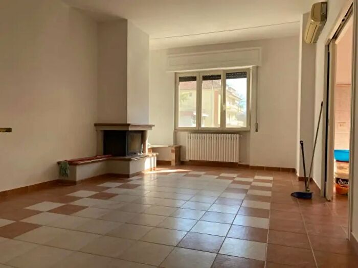 Appartamento trilocale in vendita in Via Latina, Isernia