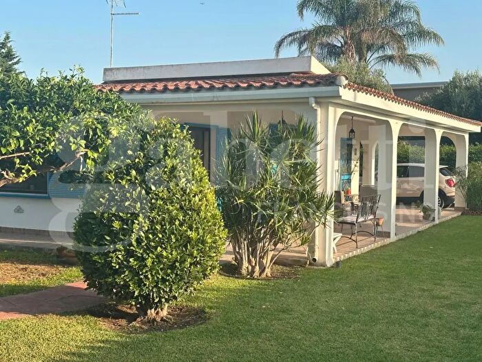 Casa trilocale in vendita in Via Isole Molucche, Siracusa