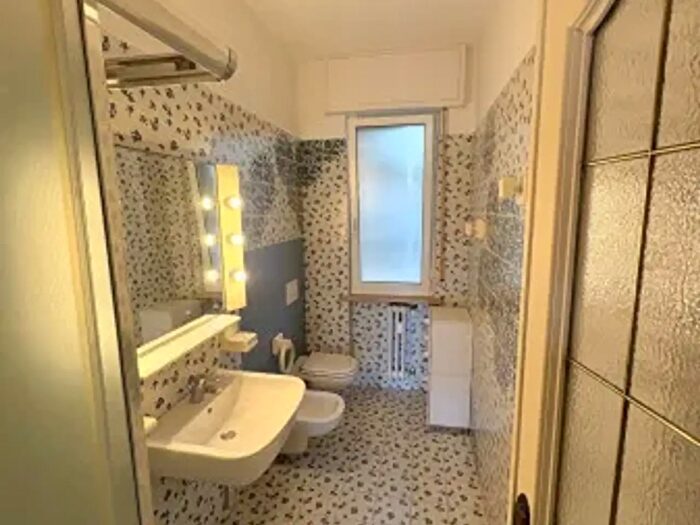 Appartamento trilocale in vendita in Via Franco Norero, Sanremo