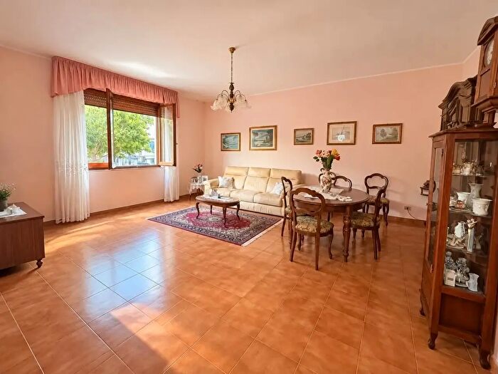 Casa quadrilocale in vendita in Via S Clemente, Cagliari