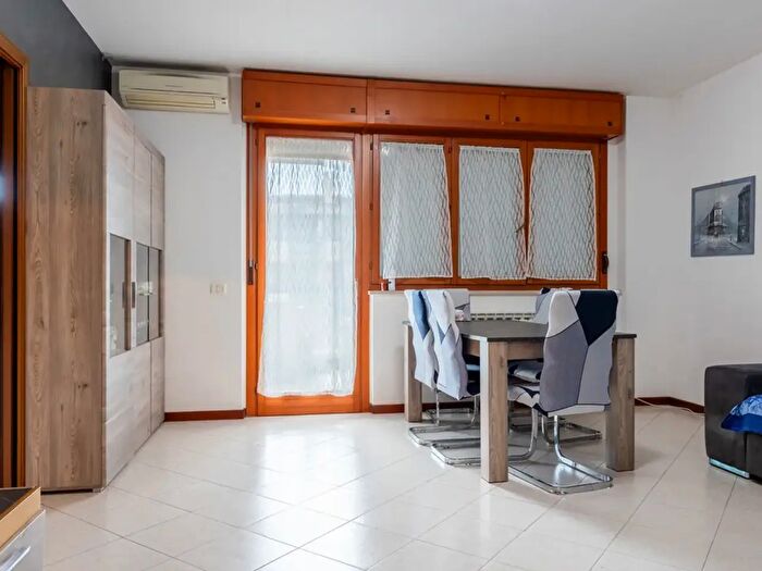 Appartamento quadrilocale in vendita in Via Pia Nalli, Roma