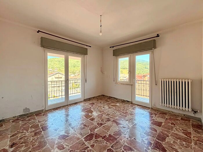Appartamento con 5 locali in vendita in Via Lepetit, Garessio