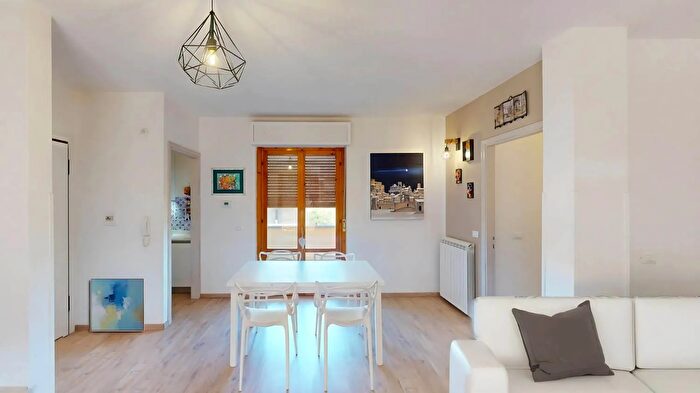 Appartamento trilocale in vendita in Via Siena, Foligno