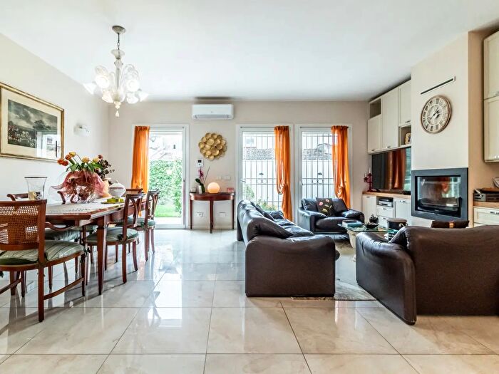 Casa trilocale in vendita in Via Serraglio, Castel Bolognese