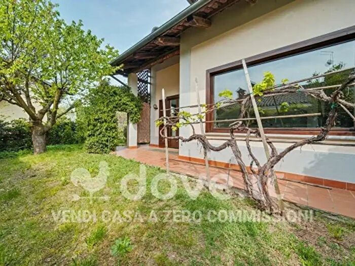 Casa trilocale in vendita in Via del Piano, San Paolo Solbrito