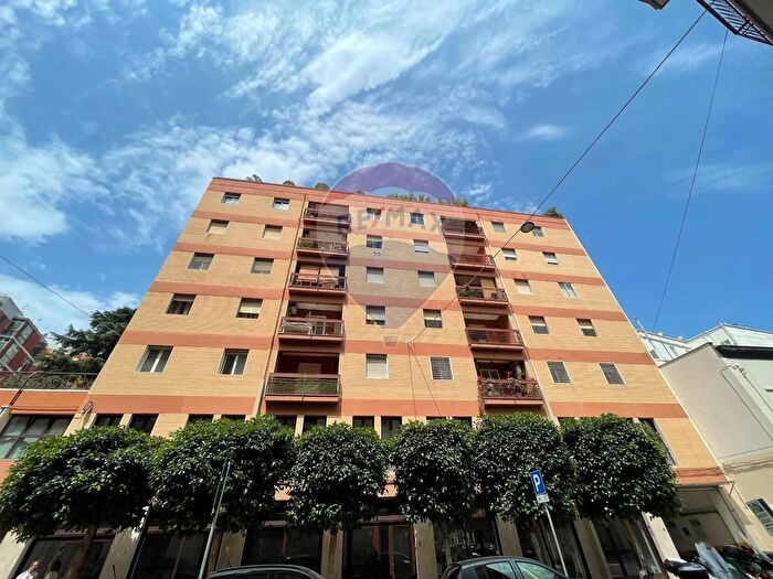 Appartamento quadrilocale in vendita in Via Tenente Casale Y Figoroa, Bari