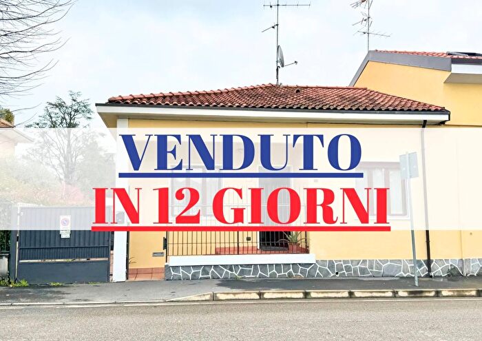 Casa trilocale in vendita in Via Giorgio Pallavicini Desio, Desio