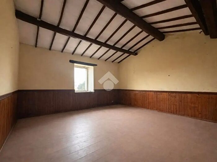 Casa con 7 locali in vendita in Vocabolo Lucignano, Orte