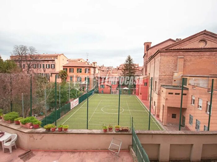 Appartamento quadrilocale in affitto in Via dè Buttieri, Bologna