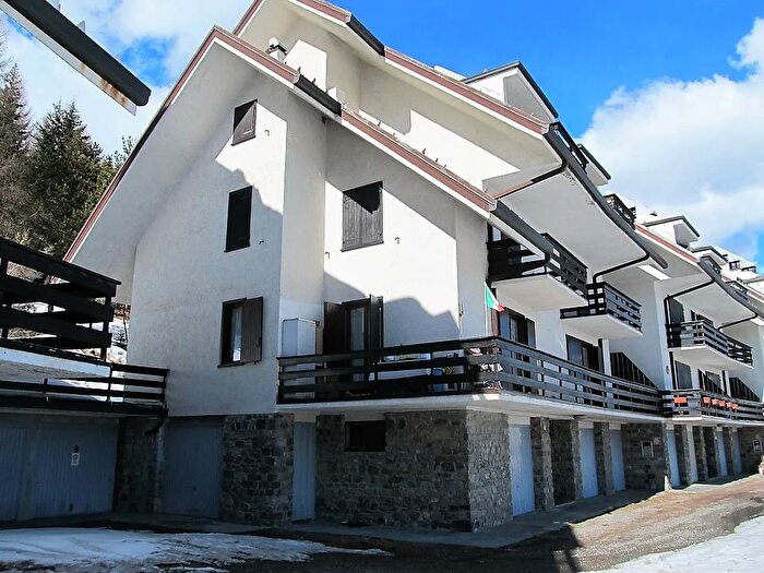 Appartamento quadrilocale in vendita in Teglio